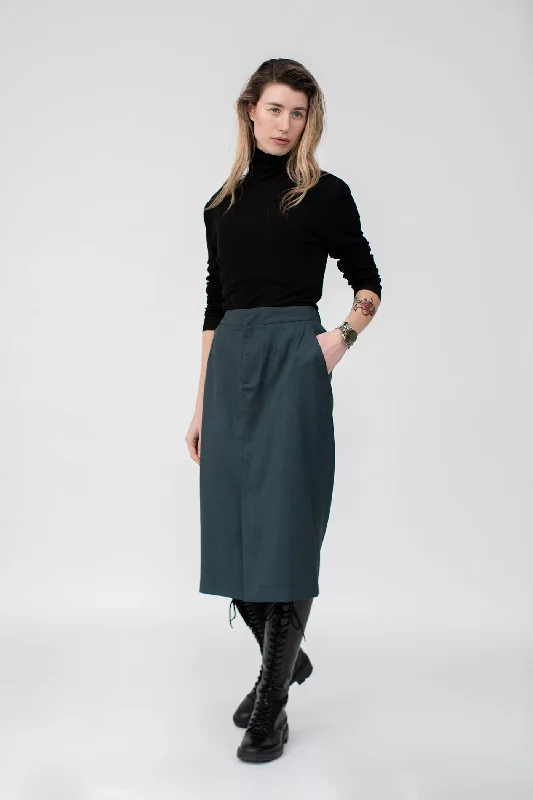 Relaxed Trend Tailored Skirt in peacock green luxury worsted wool from Savile Row