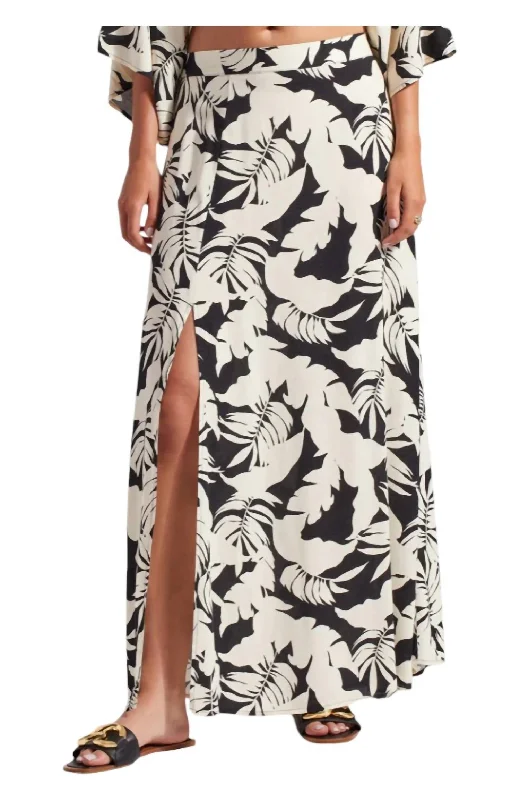 Side Slit Maxi Skirt In Ivory/black