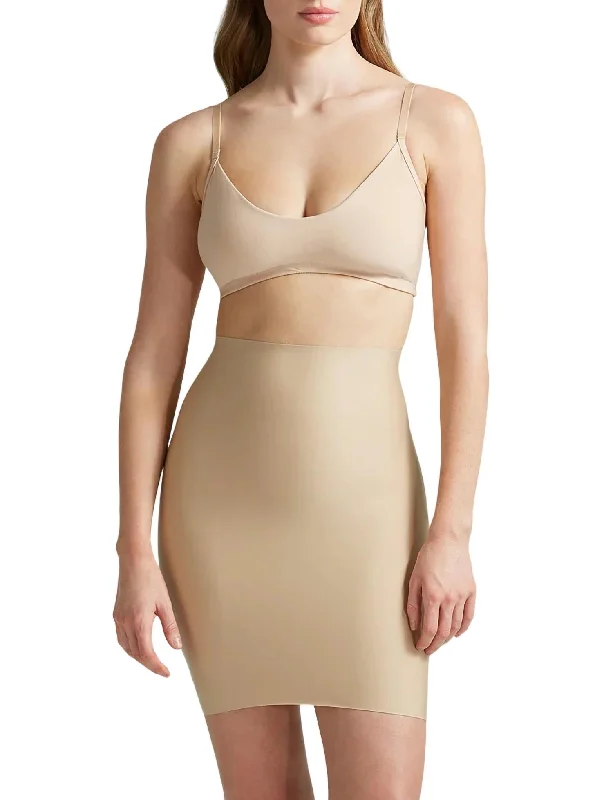 Two-Faced Tech Half Slip Skirt In Nude